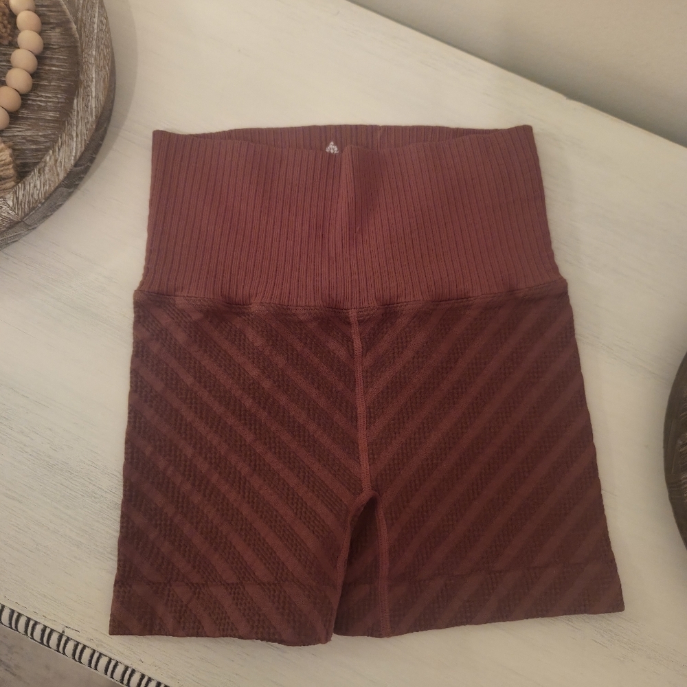 Free People High-Waisted Burgundy Shorts With Striped Detail- Ribbed - Picture 3 of 6
